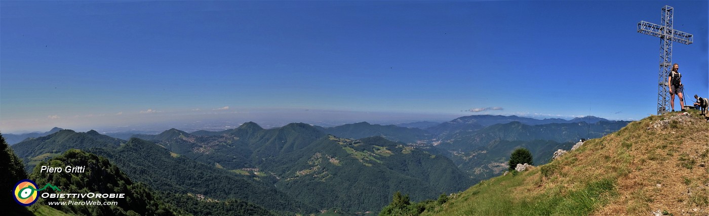 42 Vista panoramica dal Monte Suchello (1541 m).jpg